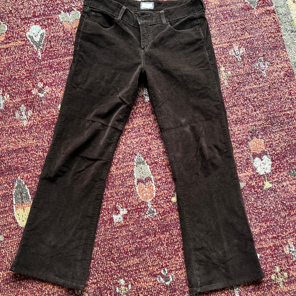 Levi's Women's Dark Brown boot cut corduroy Jeans size 10 slender 526